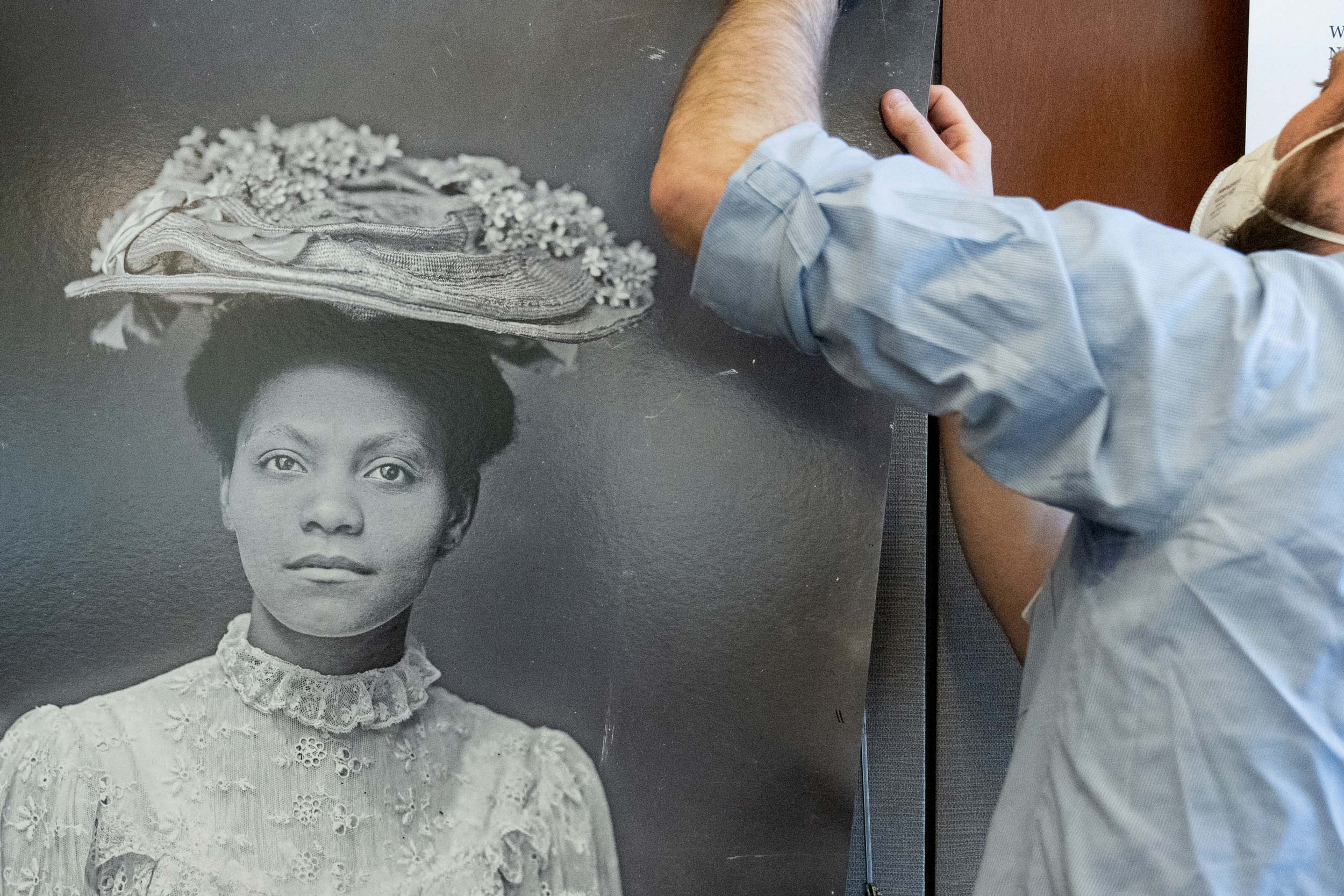 Pop-Up Exhibit of African American Portraits Highlights Pride, Hints at History